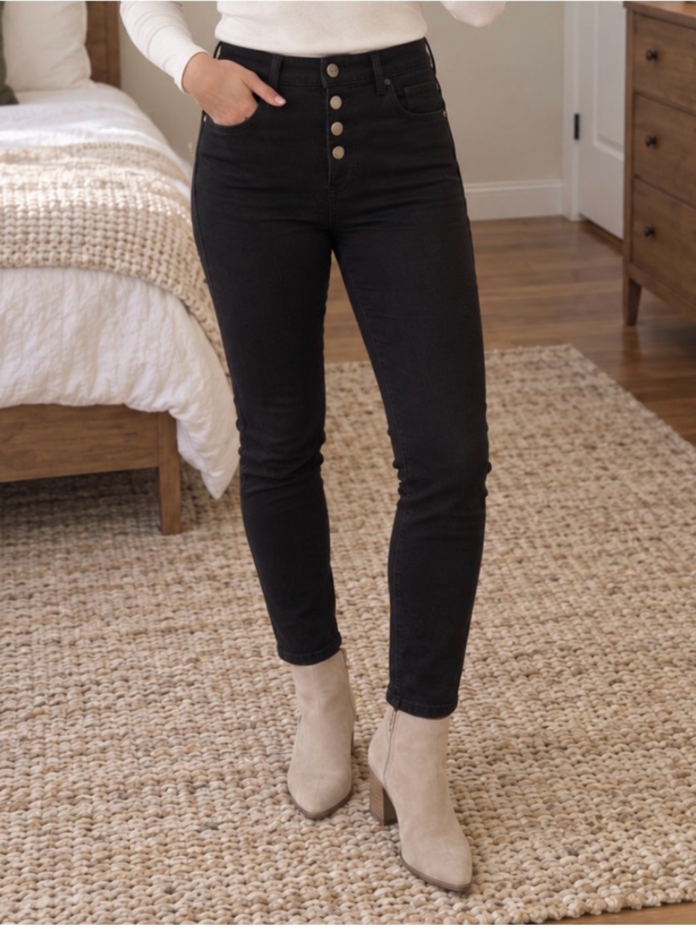 Reformation Jeans - Cory high and skinny black button front jeans size 27/4